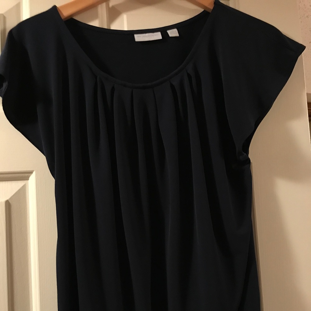 Last chance! Navy blue NY &Co shirt